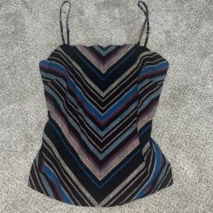 Lightweight Chevron print top